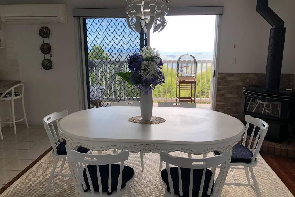 Mountain Living With Ocean Views Villa Mount Tamborine Eksteriør bilde